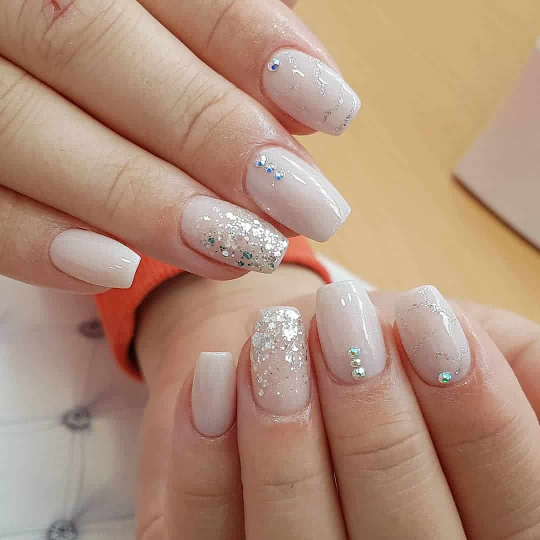 Gender reveal party nails ideas - bestfamilyparty.com