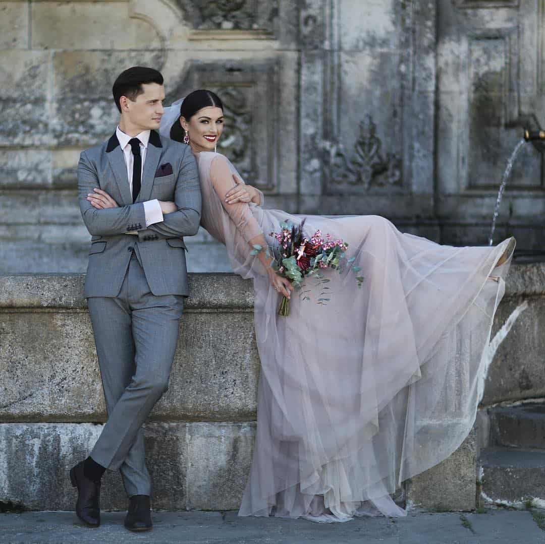Non traditional wedding dresses! Let’s add colour!